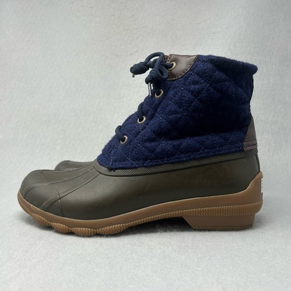 Sperry Saltwater Quilted Duck Boots Women's Size 7 Navy - Picture 1 of 12